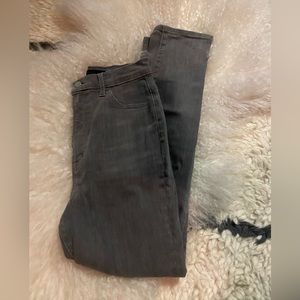 J BRAND 1212 RUNWAY HIGH RISE SLIM STRAIGHT color Storm ( grey)